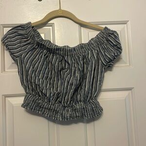 NWT. Aeropostale. Cropped short sleeve off shoulder.  Blue and beige. XS.